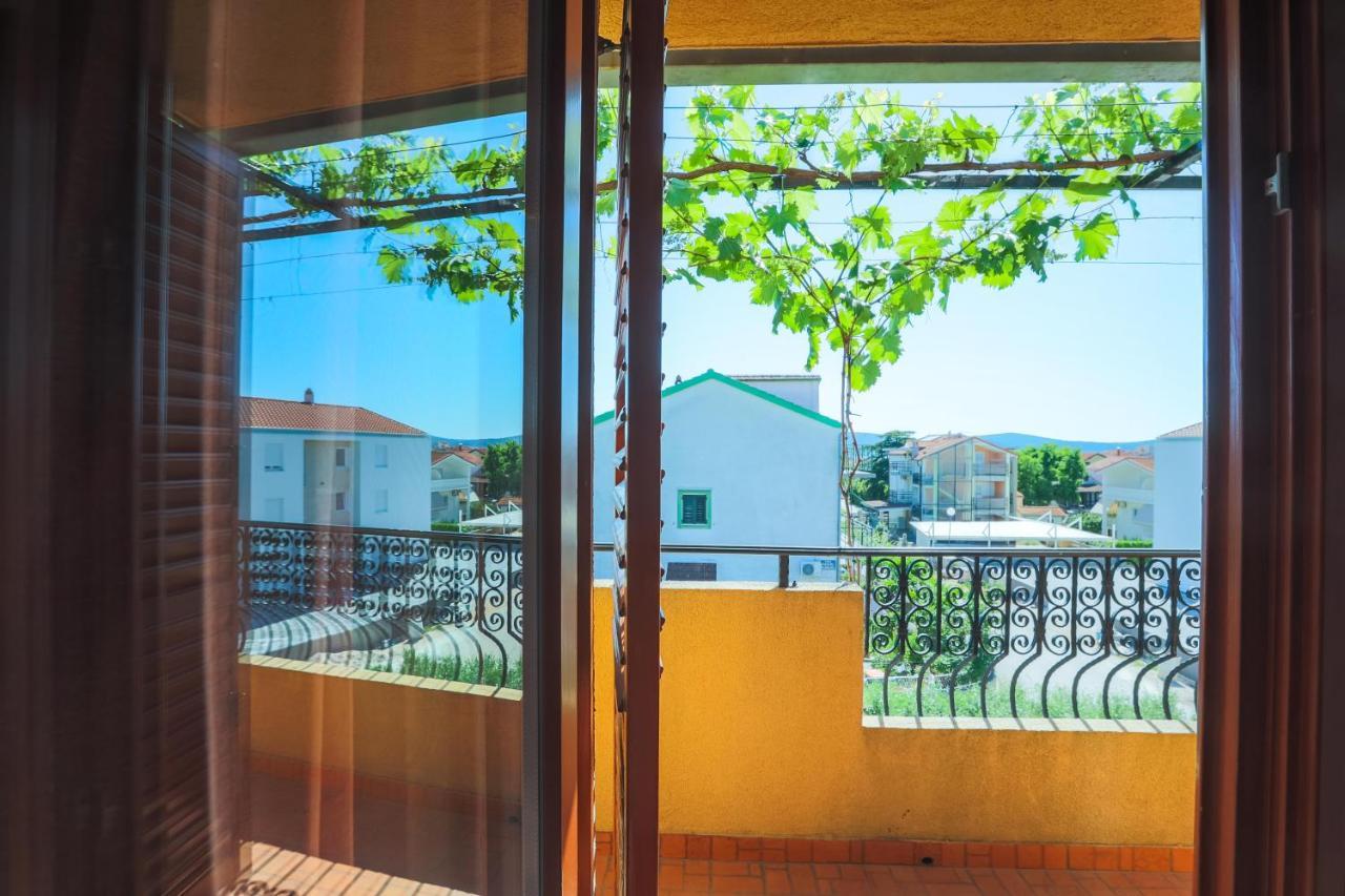 Apartments And Rooms Sinka บีโอกราดนาโมรู ภายนอก รูปภาพ
