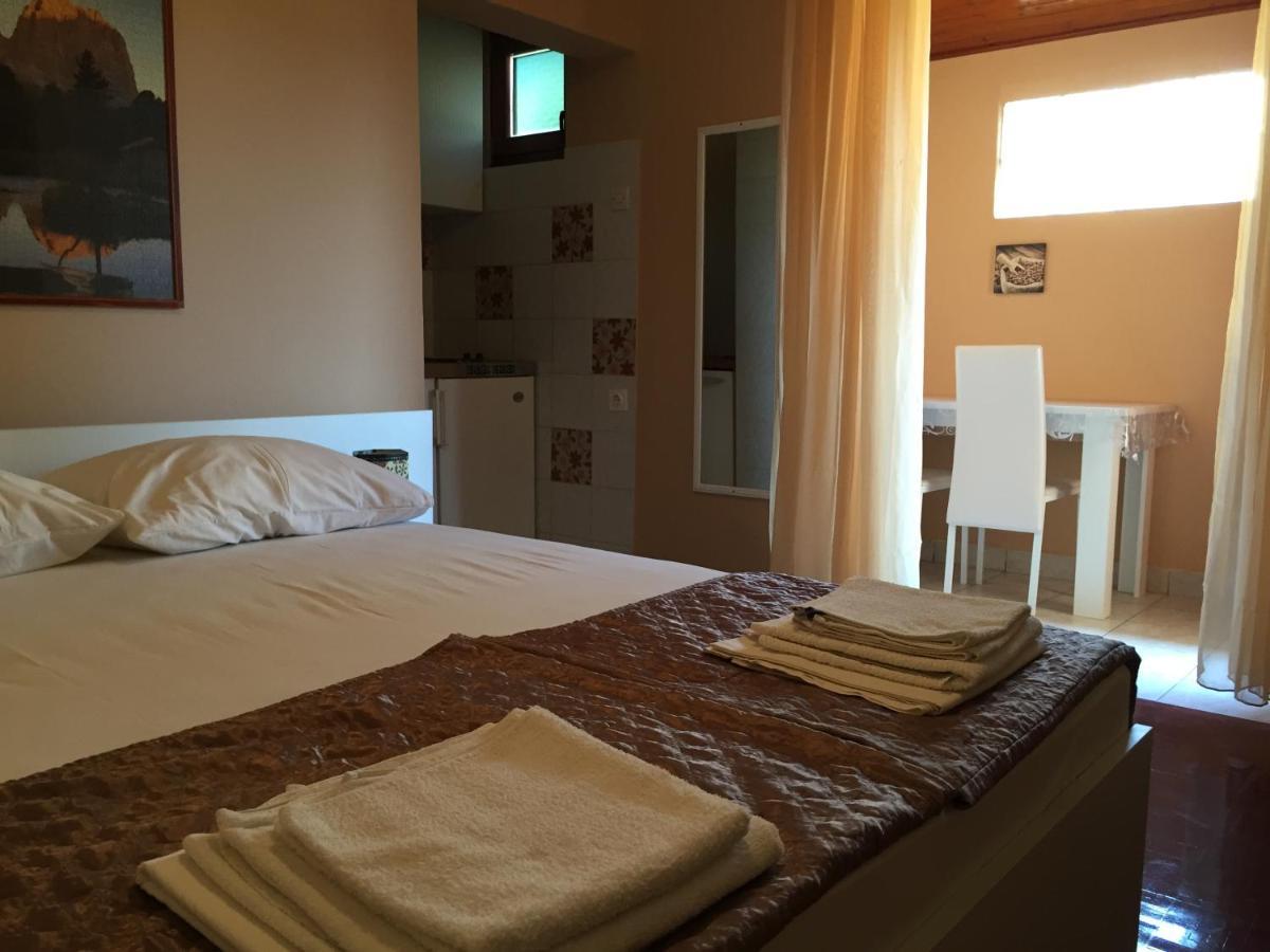 Apartments And Rooms Sinka บีโอกราดนาโมรู ภายนอก รูปภาพ