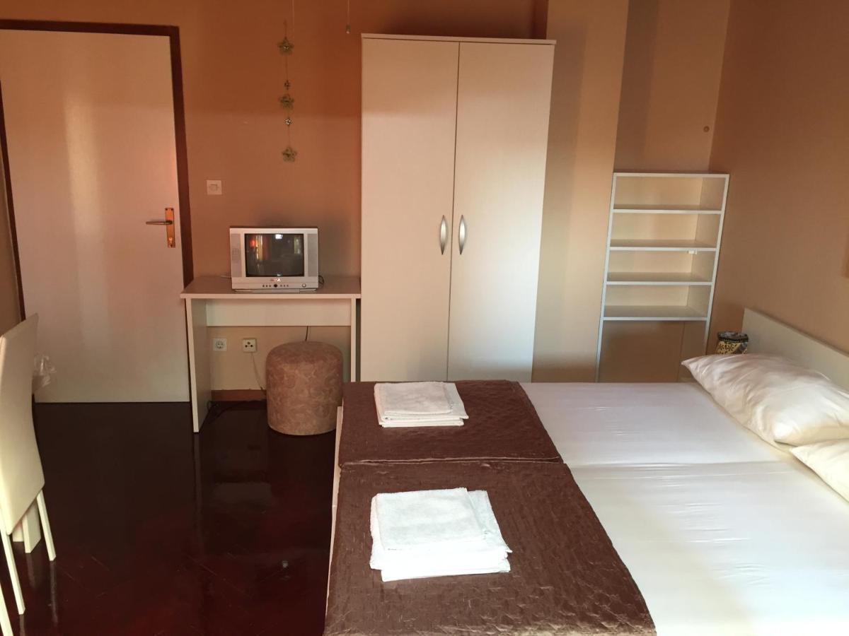 Apartments And Rooms Sinka บีโอกราดนาโมรู ภายนอก รูปภาพ